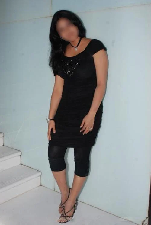 Call Girls Bhalswa Jahangir Pur